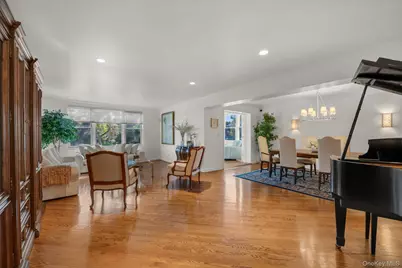 1390 Broadway #104, Hewlett, NY 11557 - Photo 5