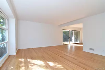 2 Longview Drive, Scarsdale, NY 10583 - Photo 5