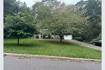 35 Soundview Drive, Northport, NY 11768 - Photo 3