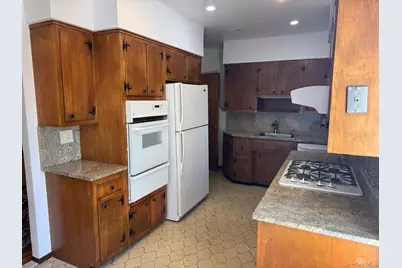 99-03 Ascan Avenue, Forest Hills, NY 11375 - Photo 9