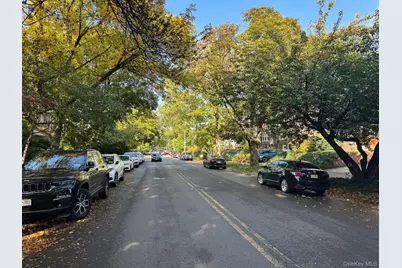 99-03 Ascan Avenue, Forest Hills, NY 11375 - Photo 3