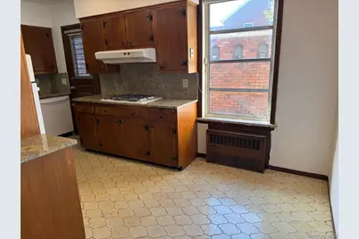 99-03 Ascan Avenue, Forest Hills, NY 11375 - Photo 11