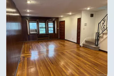 99-03 Ascan Avenue, Forest Hills, NY 11375 - Photo 5