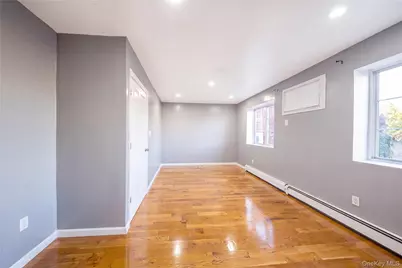 10649 156th Street, Jamaica, NY 11433 - Photo 17