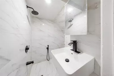 10649 156th Street, Jamaica, NY 11433 - Photo 9