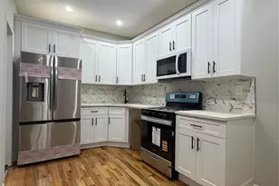99-34 Bellaire Pl, Queens Village, NY 11429 - Photo 15