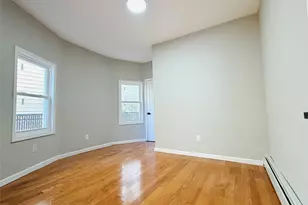 99-34 Bellaire Pl, Queens Village, NY 11429 - Photo 5