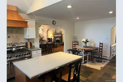 22 Emerson Avenue, North Babylon, NY 11703 - Photo 7