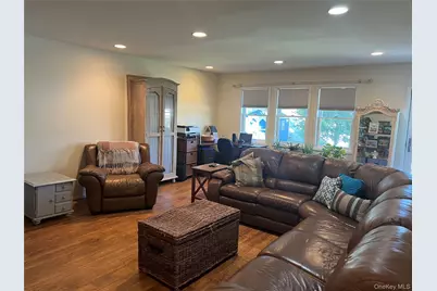 22 Emerson Avenue, North Babylon, NY 11703 - Photo 5