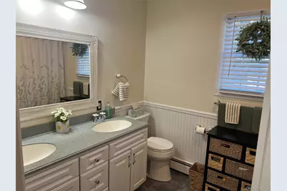 22 Emerson Avenue, North Babylon, NY 11703 - Photo 17