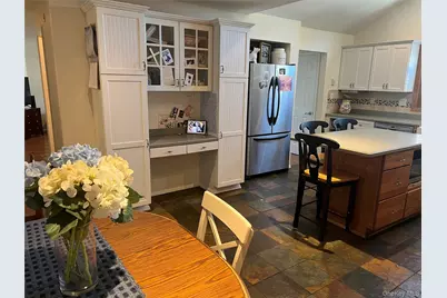 22 Emerson Avenue, North Babylon, NY 11703 - Photo 11