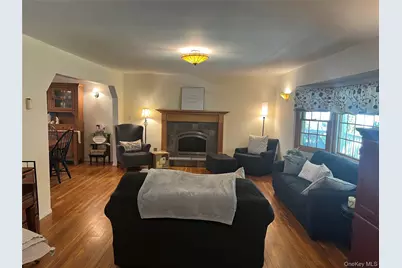 22 Emerson Avenue, North Babylon, NY 11703 - Photo 25