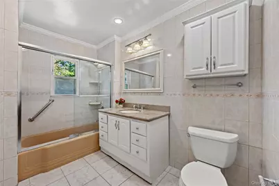 219-01 82nd Avenue, Hollis, NY 11427 - Photo 19