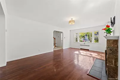 219-01 82nd Avenue, Hollis, NY 11427 - Photo 5