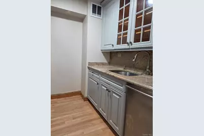 15038 Union Turnpike #8J, Flushing, NY 11367 - Photo 11