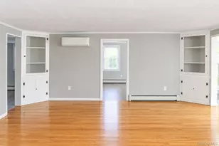 83 Hiddink St, Sayville, NY 11782 - Photo 5
