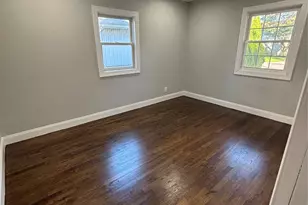 182 Hungry Harbor Rd, Valley Stream, NY 11581 - Photo 11