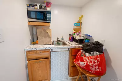 81 Bushwick Avenue, Central Islip, NY 11722 - Photo 25