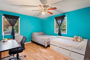 81 Bushwick Ave, Central Islip, NY 11722 - Photo 9