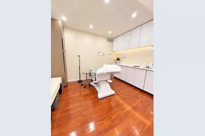 136-89 Roosevelt Avenue #201, Flushing, NY 11354 - Photo 9