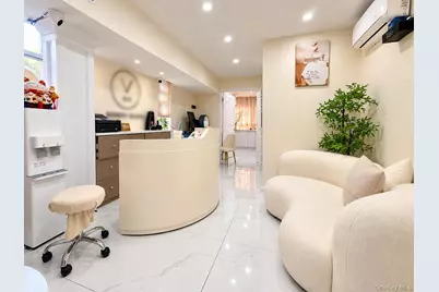 136-89 Roosevelt Avenue #201, Flushing, NY 11354 - Photo 5