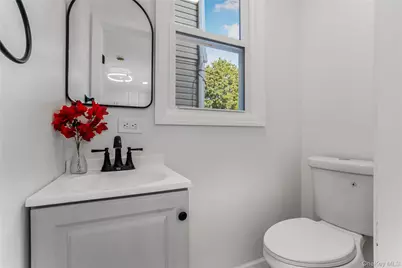 9119 110th Street, Richmond Hill, NY 11418 - Photo 3