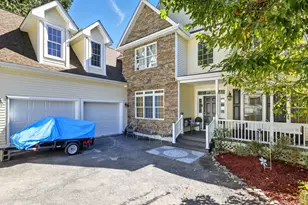 153 Shagbark Ln, Hopewell Junction, NY 12533 - Photo 3