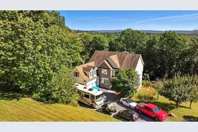 153 Shagbark Lane, Hopewell Junction, NY 12533 - Photo 41