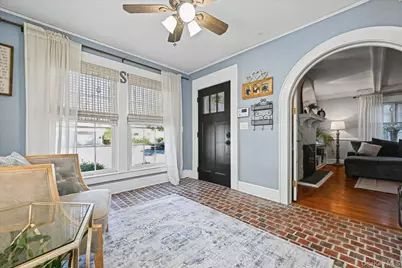 76 Powell Place, Farmingdale, NY 11735 - Photo 3