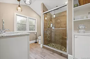76 Powell Pl, Farmingdale, NY 11735 - Photo 19