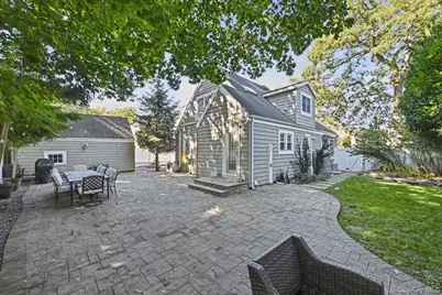 76 Powell Place, Farmingdale, NY 11735 - Photo 25