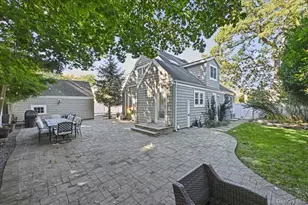 76 Powell Pl, Farmingdale, NY 11735 - Photo 25