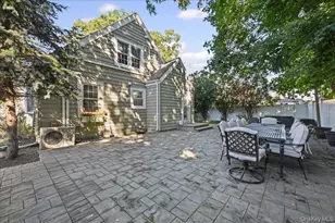 76 Powell Pl, Farmingdale, NY 11735 - Photo 27
