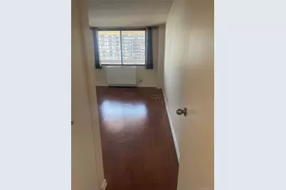 2 Bay Club Drive #16U, Bayside, NY 11360 - Photo 5