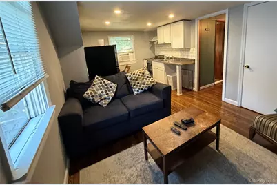 187 N Fulton Avenue, Lindenhurst, NY 11757 - Photo 19