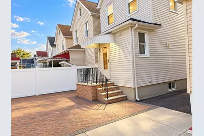 10725 115th Street, Richmond Hill, NY 11419 - Photo 7