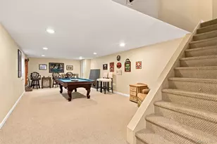 19 Wildwood Dr, Dix Hills, NY 11746 - Photo 33