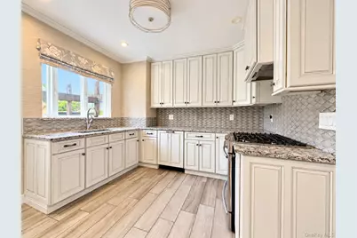 8827 Aubrey Avenue, Glendale, NY 11385 - Photo 9