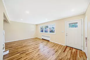 1025 N Greene Ave, Lindenhurst, NY 11757 - Photo 5