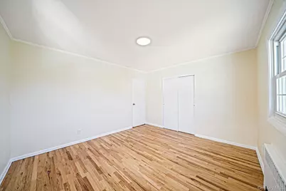 1025 N Greene Avenue, Lindenhurst, NY 11757 - Photo 13