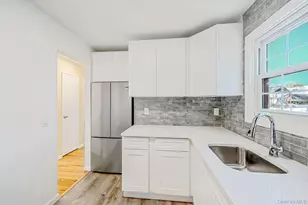 1025 N Greene Ave, Lindenhurst, NY 11757 - Photo 9