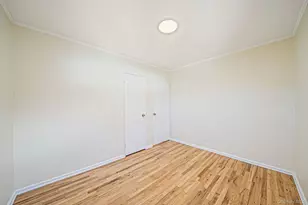 1025 N Greene Ave, Lindenhurst, NY 11757 - Photo 15