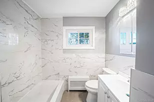 1025 N Greene Ave, Lindenhurst, NY 11757 - Photo 11
