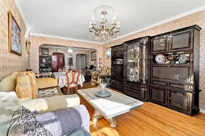63-61 99 Streets #F2, Rego Park, NY 11374 - Photo 5