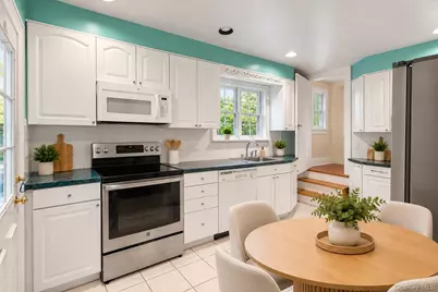 49 Walbrooke Road, Scarsdale, NY 10583 - Photo 17