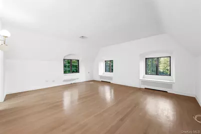 359 Ridge Road, Little Neck, NY 11363 - Photo 19