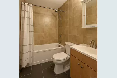 3138 137th Street #5A, Flushing, NY 11354 - Photo 7