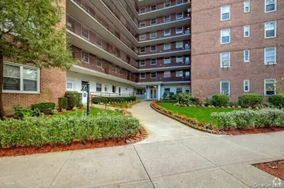 97-10 62nd Drive #5j, Rego Park, NY 11374 - Photo 1