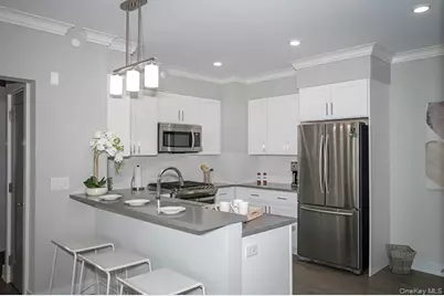 91305 E Hoffman Avenue #91-305, Lindenhurst, NY 11757 - Photo 3