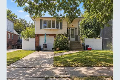 267 Crest Avenue, Floral Park, NY 11001 - Photo 1